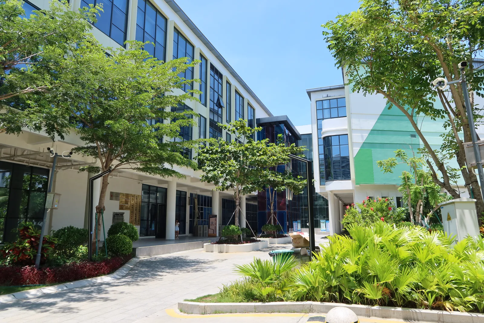 Exterior courtyard and buildings at Yazhou Bay Science and Technology City